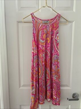 Vibrant Pink Paisley Midi Dress - Sleeveless Swing
